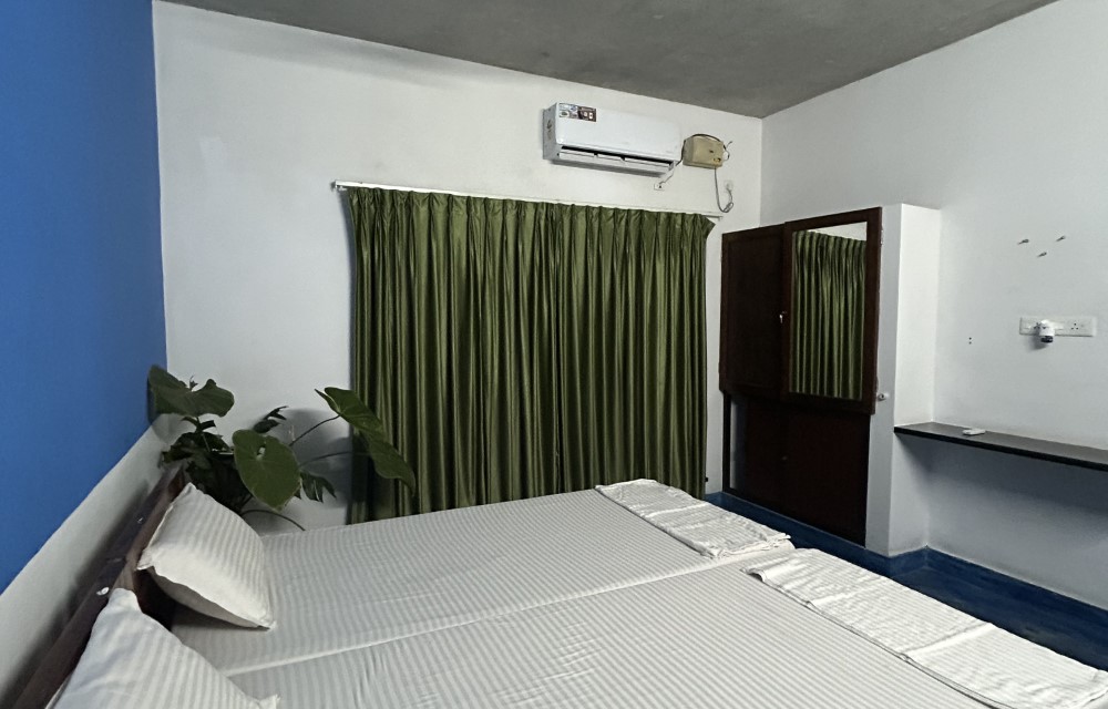 Samantha International - The Ultimate Hostel Treat