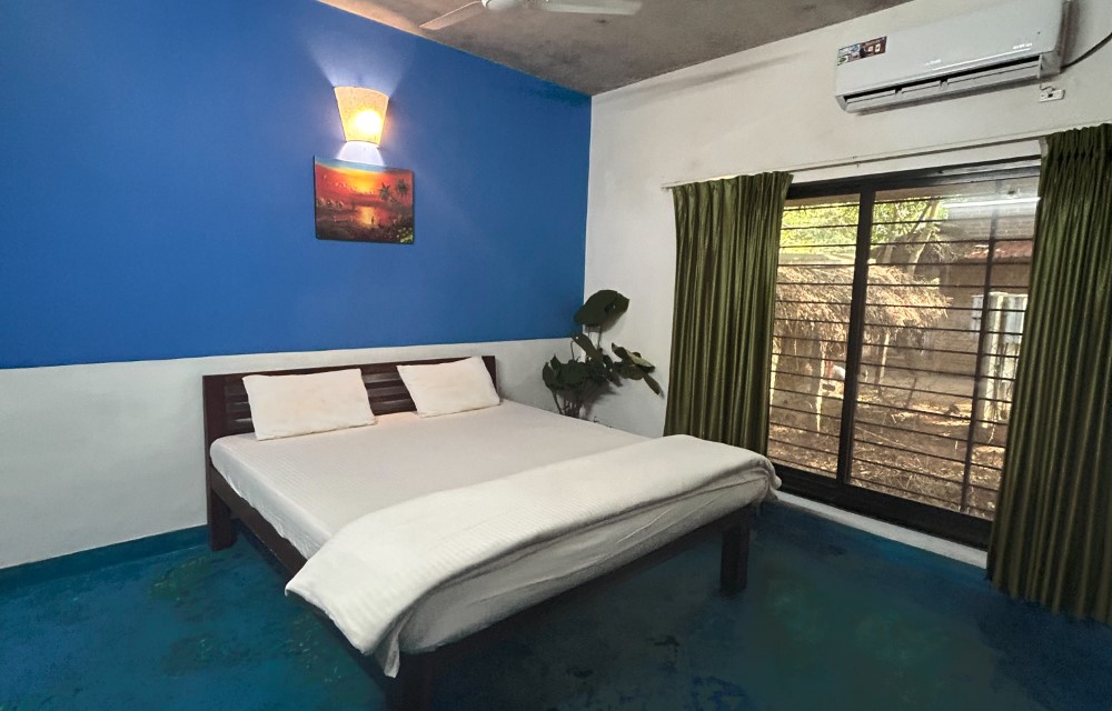 Samantha International - The Ultimate Hostel Treat