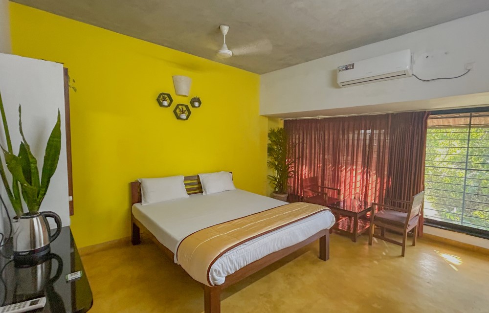 Samantha International - The Ultimate Hostel Treat